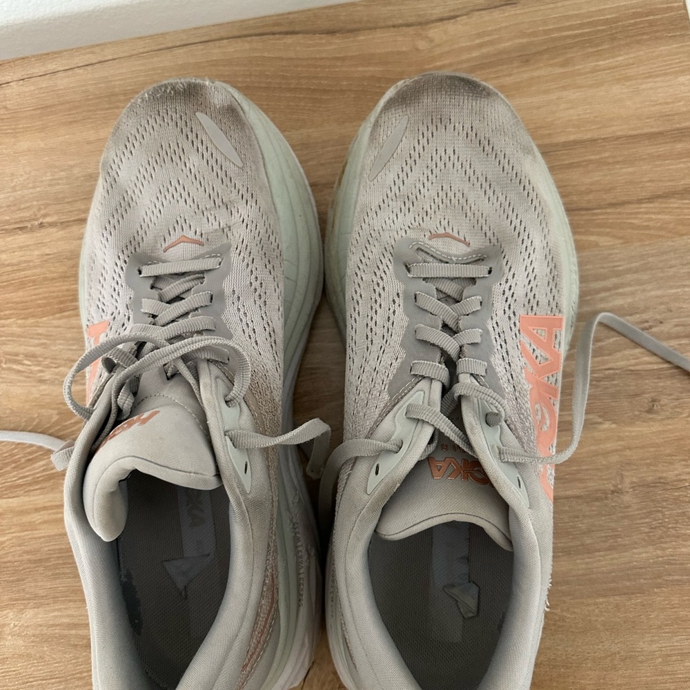 HOKA Women’s Bondi 8 - Picture 9 of 16